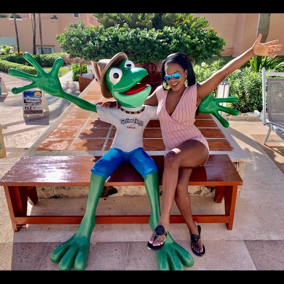 Meet Jasmine Owner of Base & Accent Boutique! - Picture 7 of 14